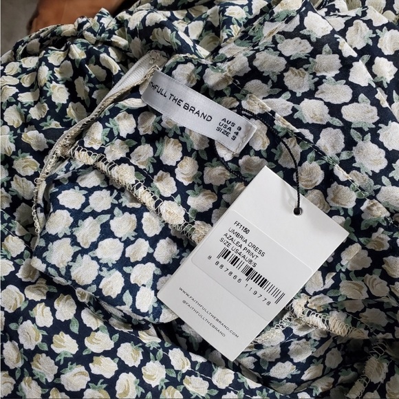 Faithfull The Brand Umbria Dress in Azalea Print - Picture 3 of 4